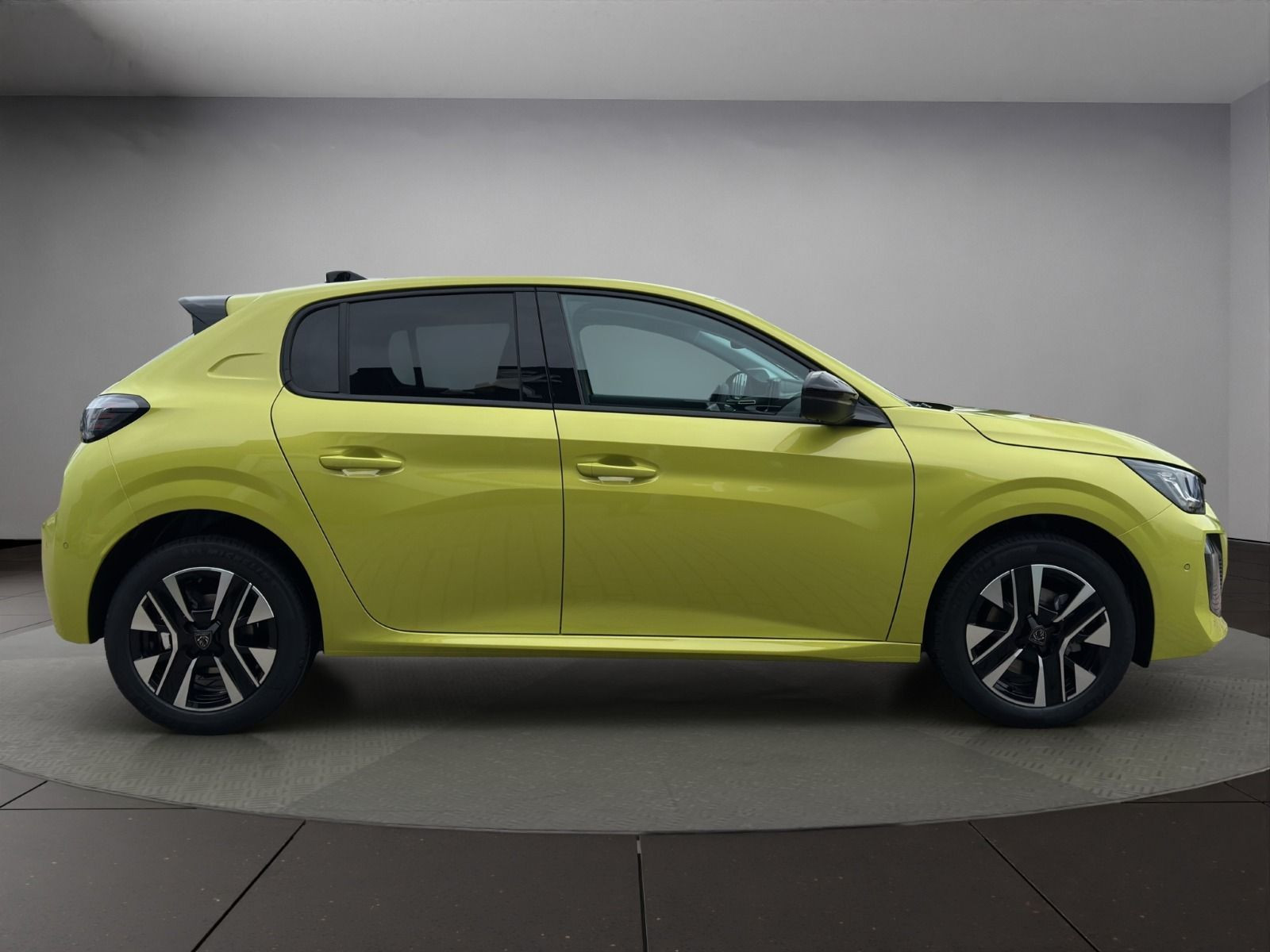 Peugeot - 208_6
