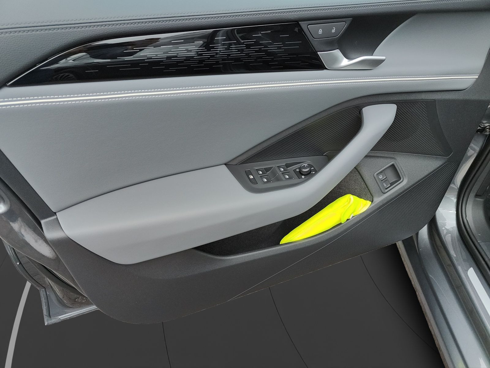 Volkswagen - Passat_5