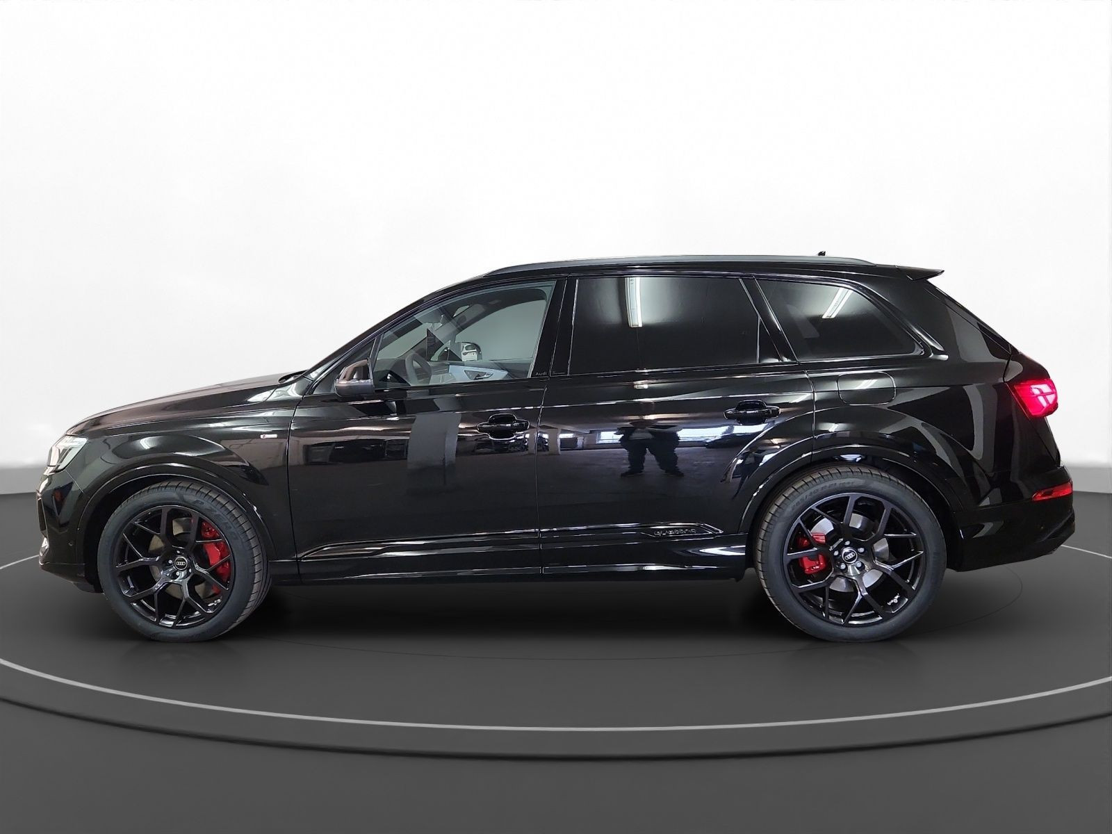 Audi - Q7_6