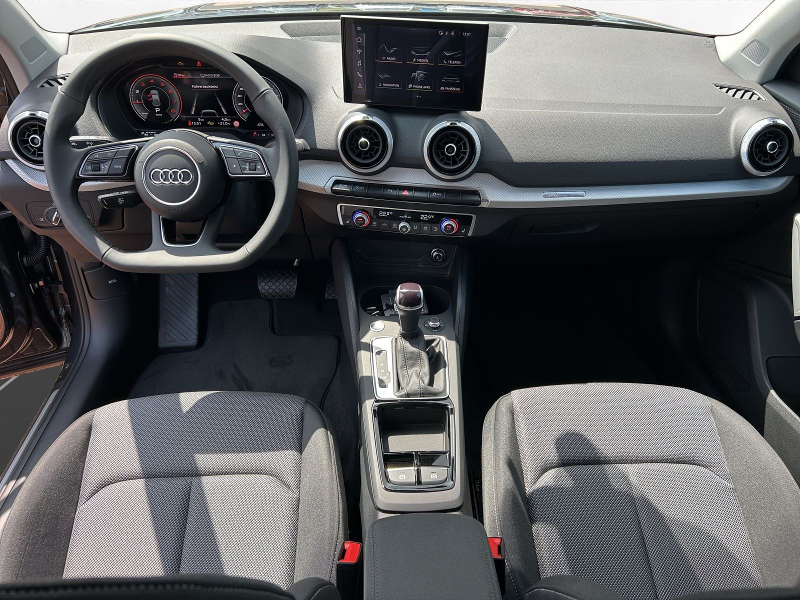 Audi - Q2_7