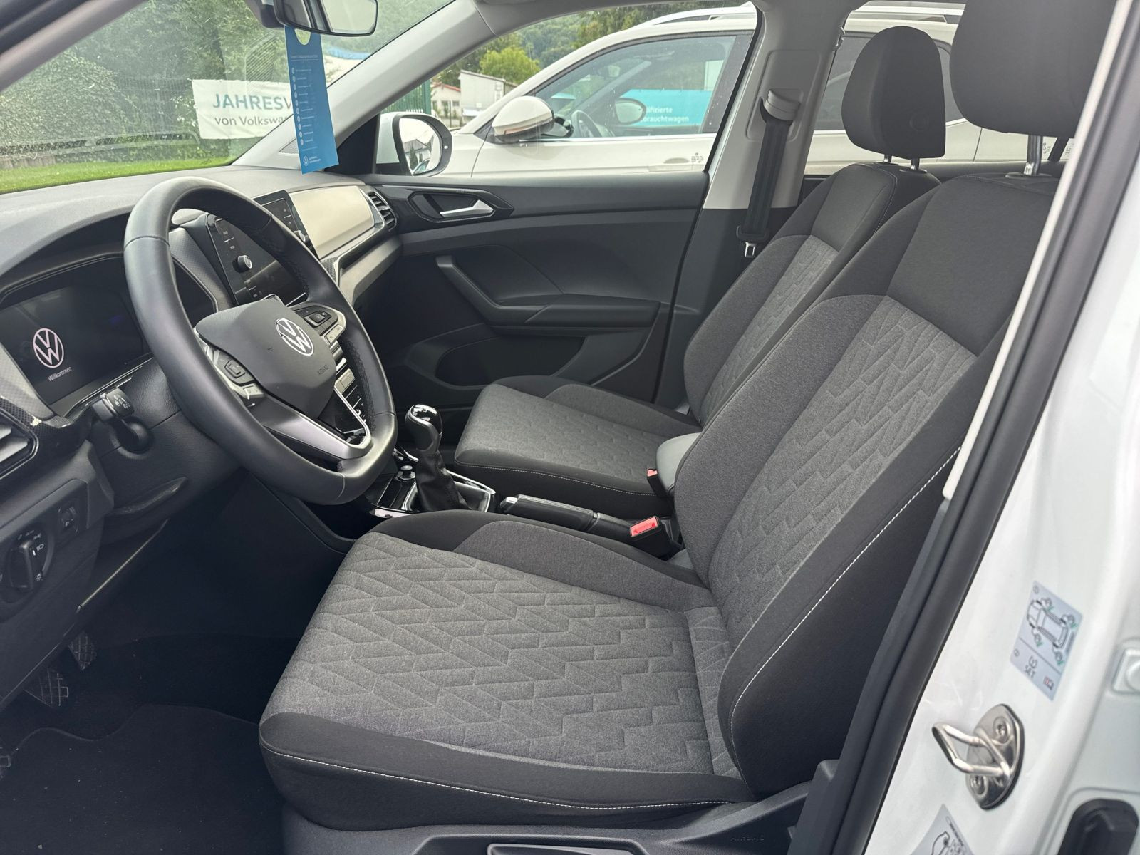 Volkswagen - T-Cross_5