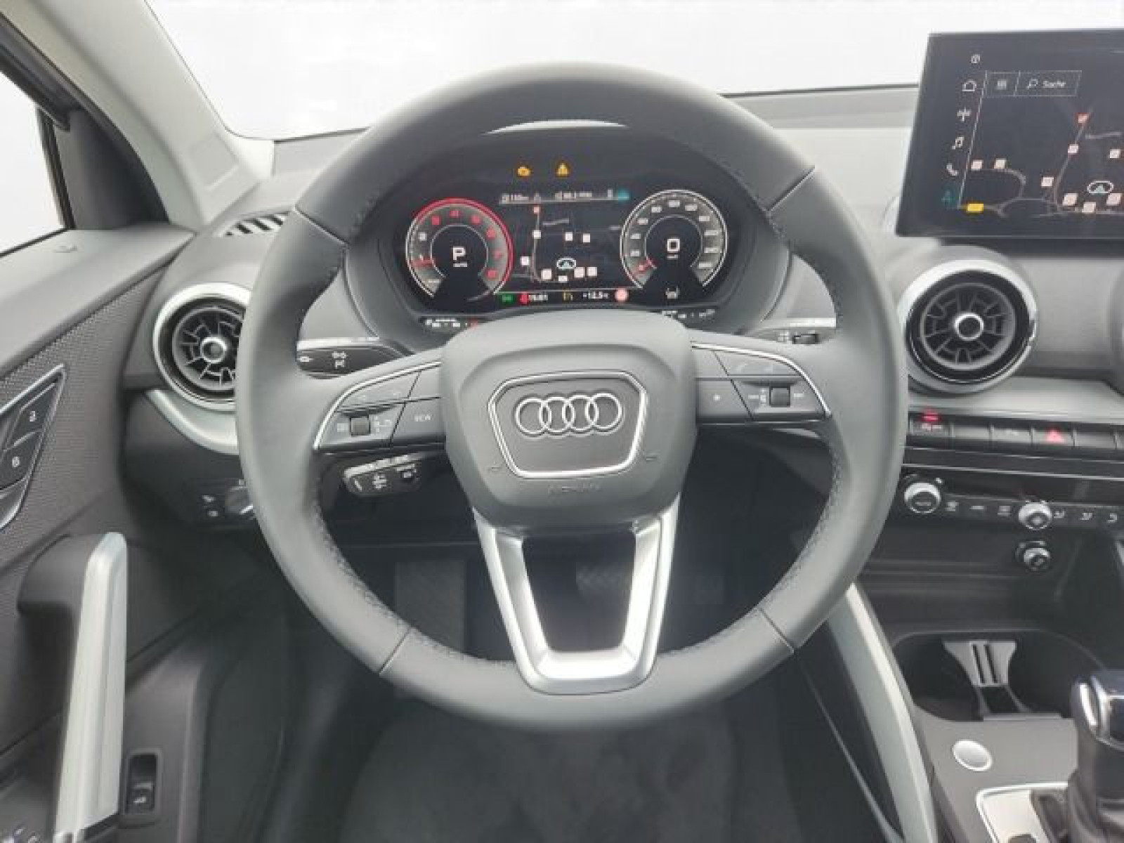 Audi - Q2_16