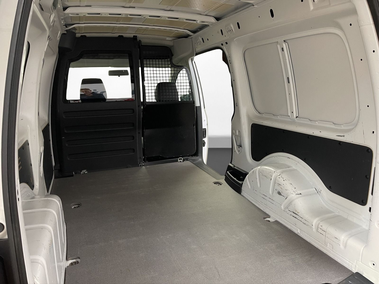Volkswagen - Caddy Maxi_22
