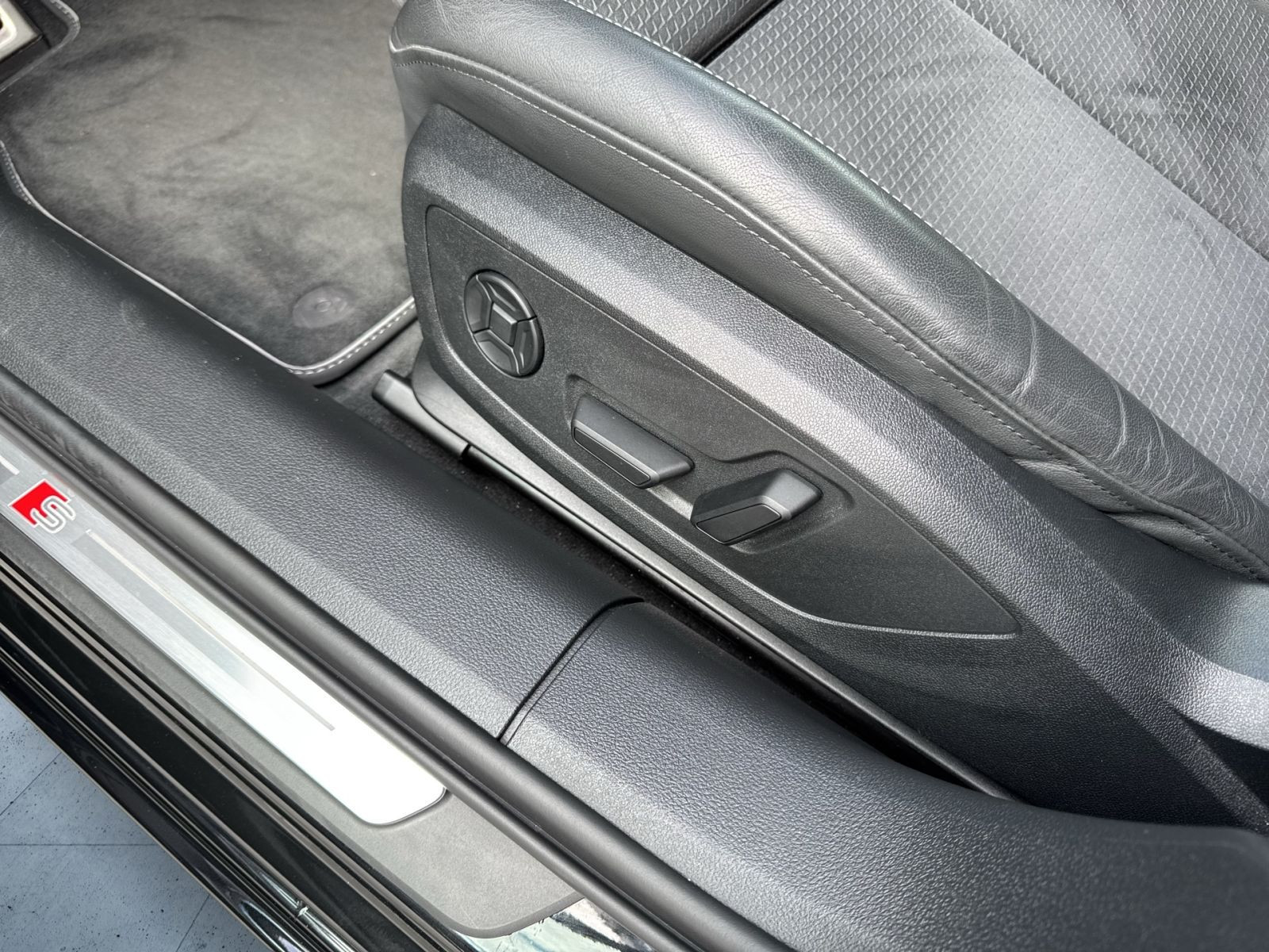 Audi - S6 Avant_24 Audi - S6 Avant_24