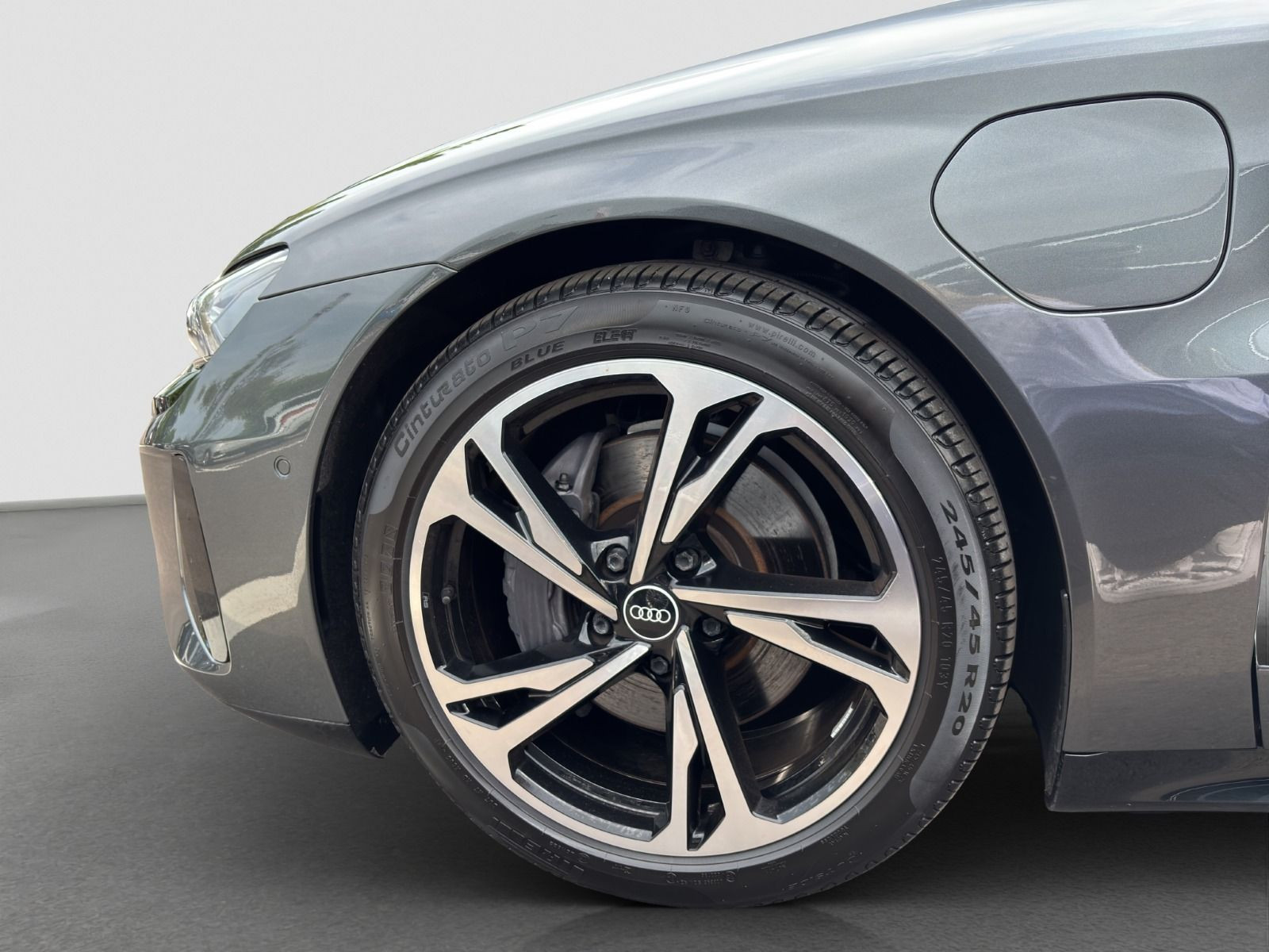 Audi - e-tron GT quattro_18