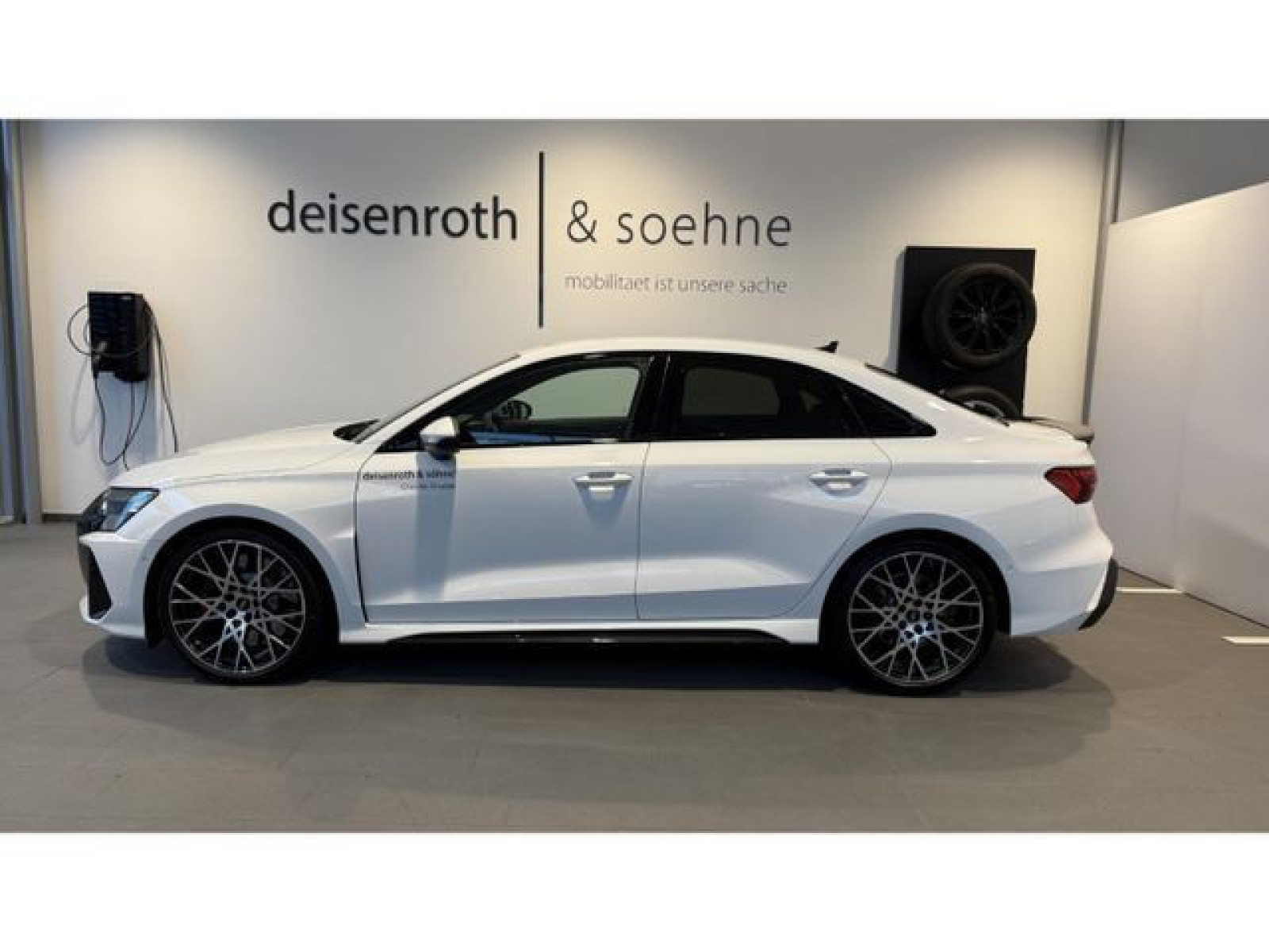 Audi - RS 3_6