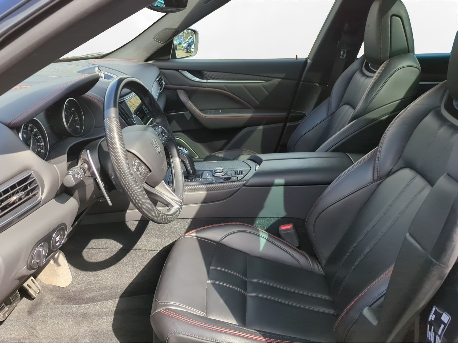 Maserati - Levante_2