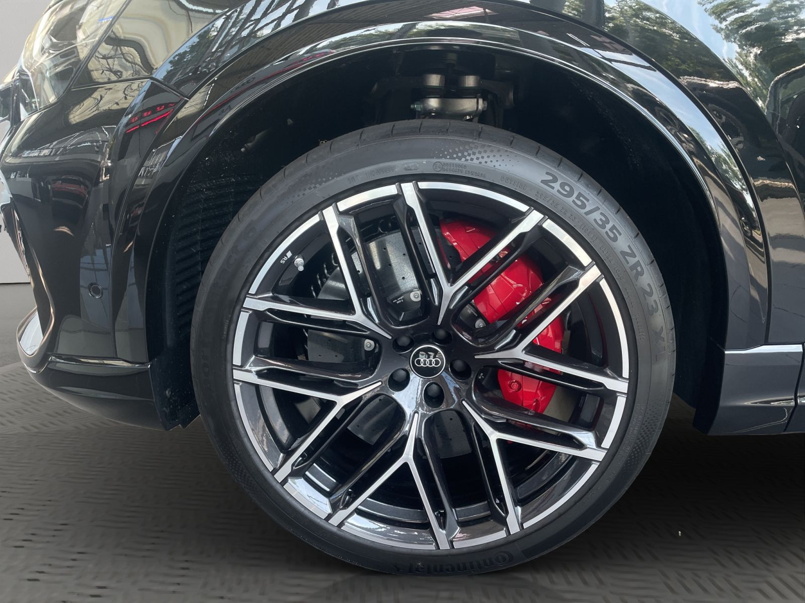Audi - RS Q8_21