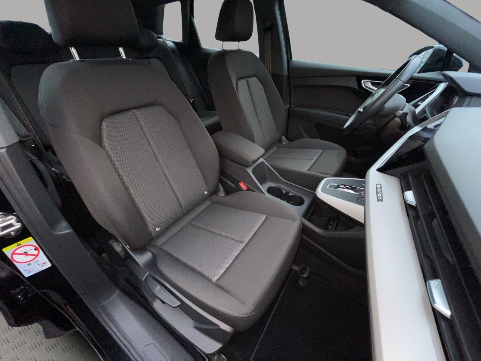 Audi - Q4_19