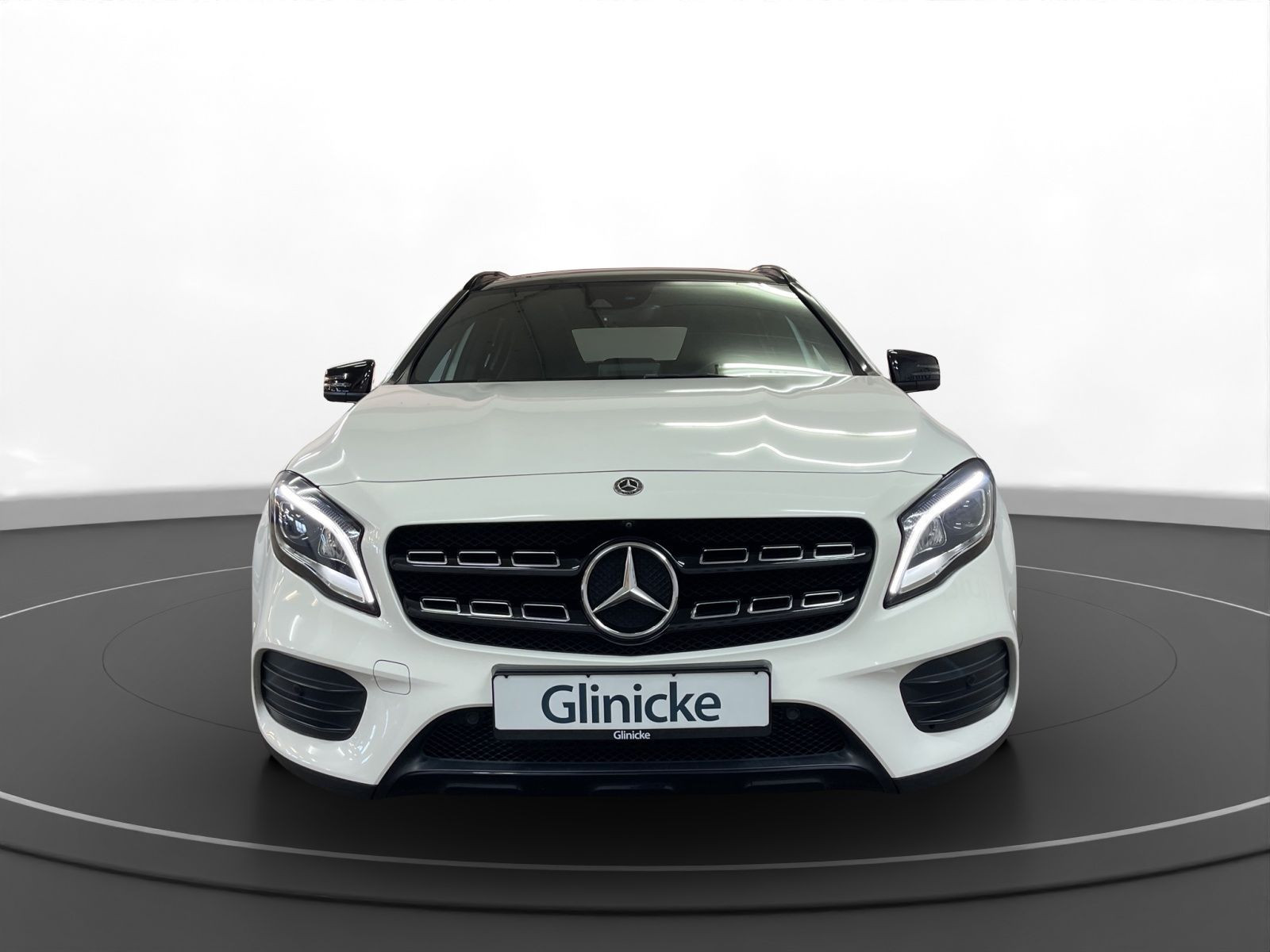 Mercedes-Benz - GLA 200_2