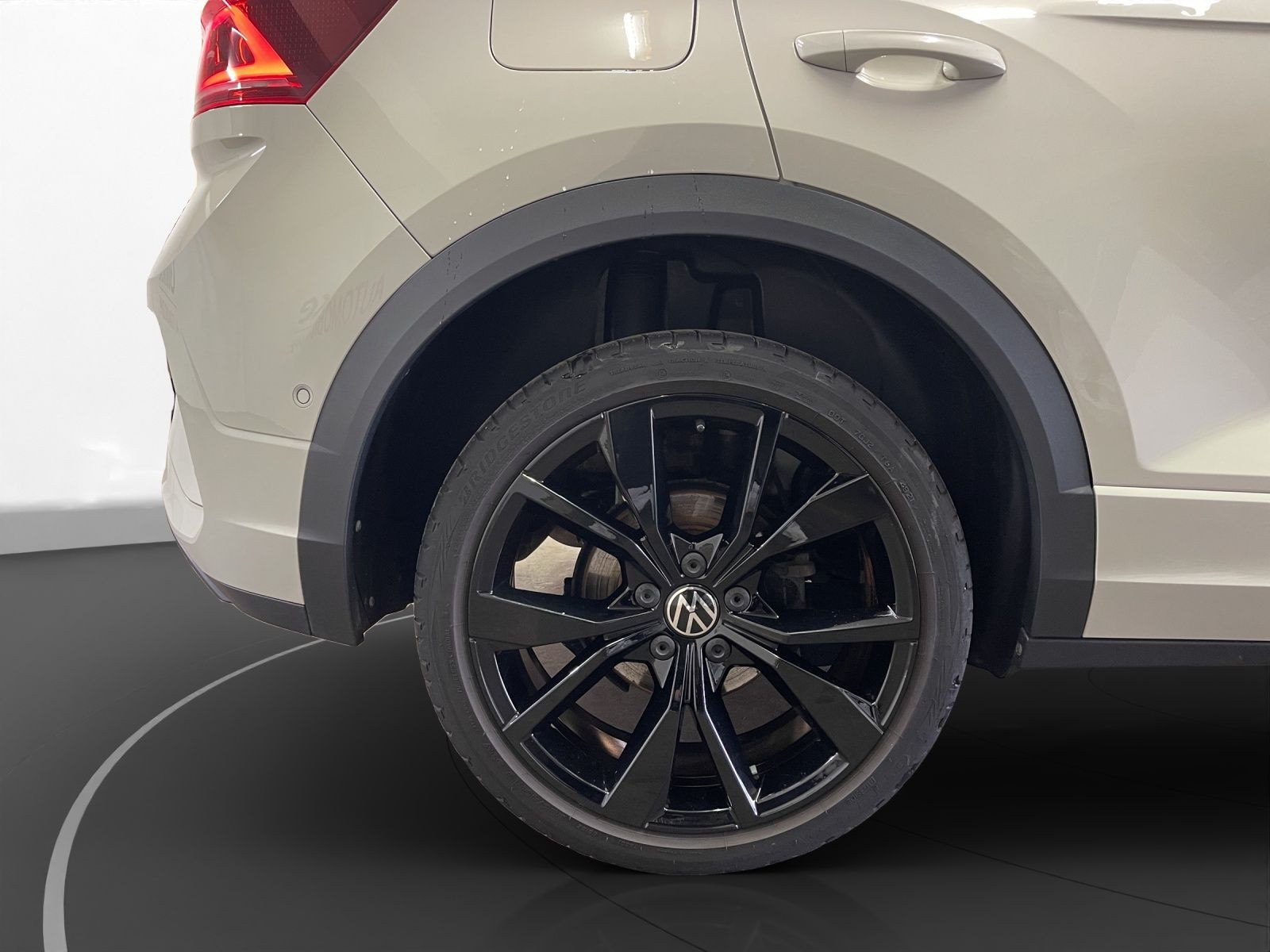 Volkswagen - T-Roc_16