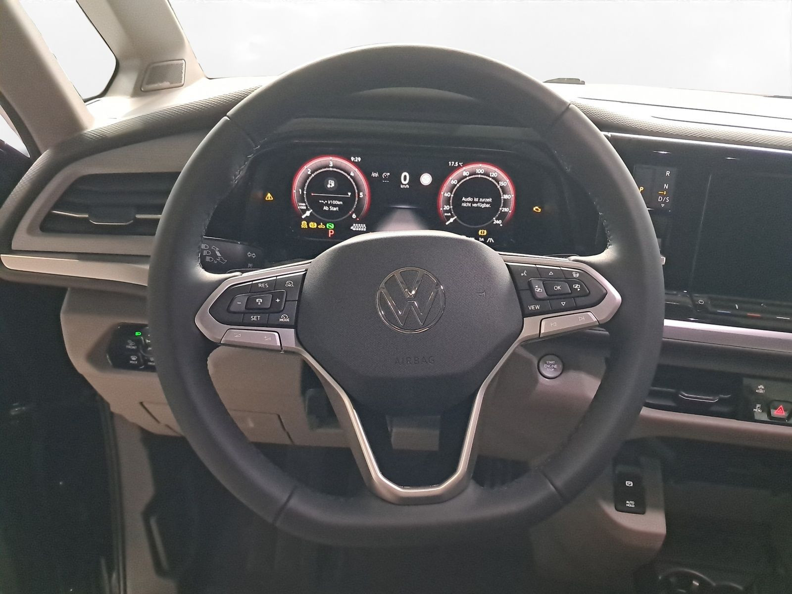 Volkswagen - Multivan_10