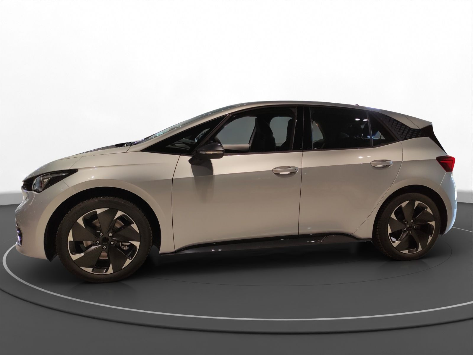 Cupra - Born_7