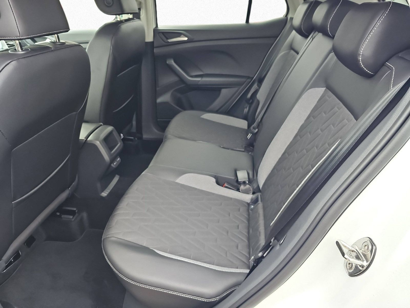 Volkswagen - T-Cross_14