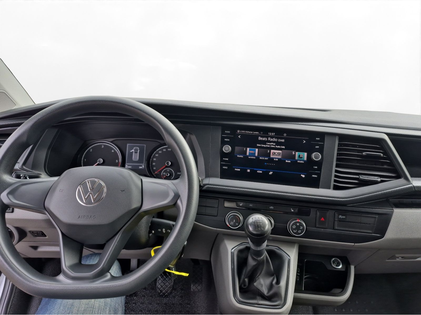 Volkswagen - T6.1 Transporter_6