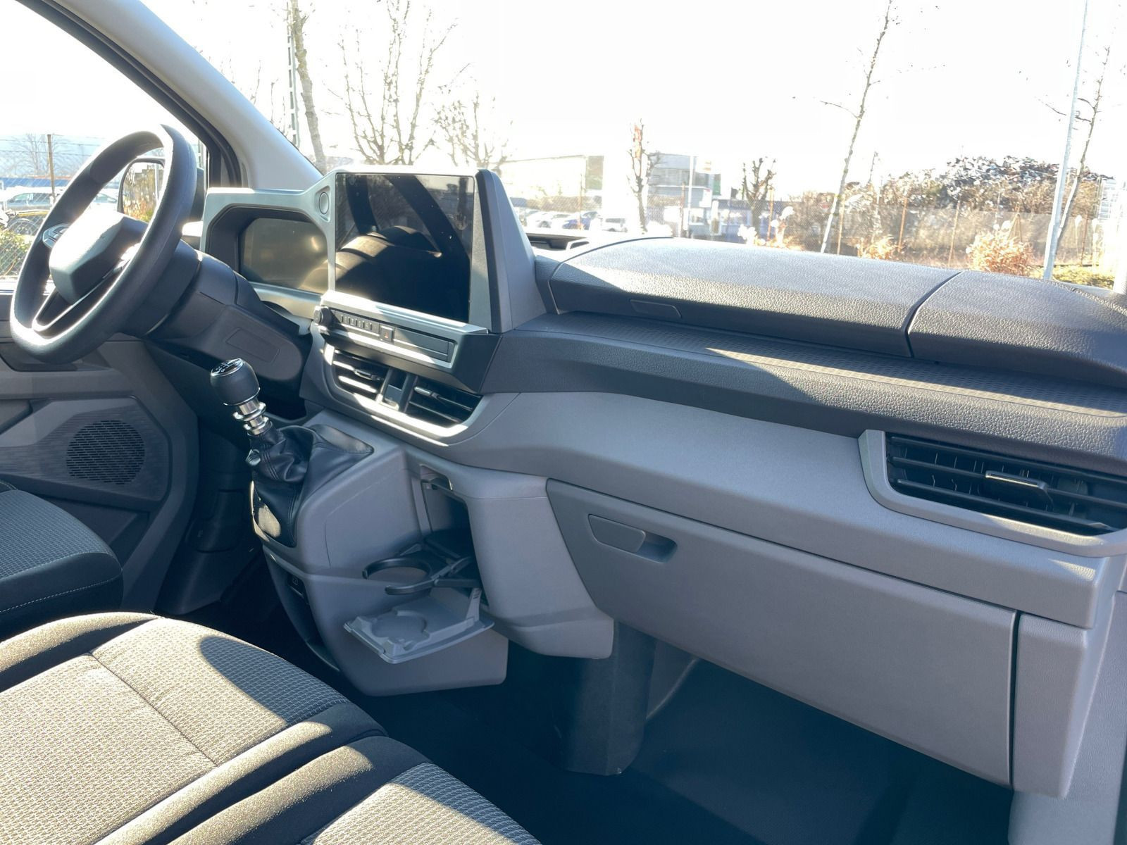 Volkswagen - T7 Transporter_11