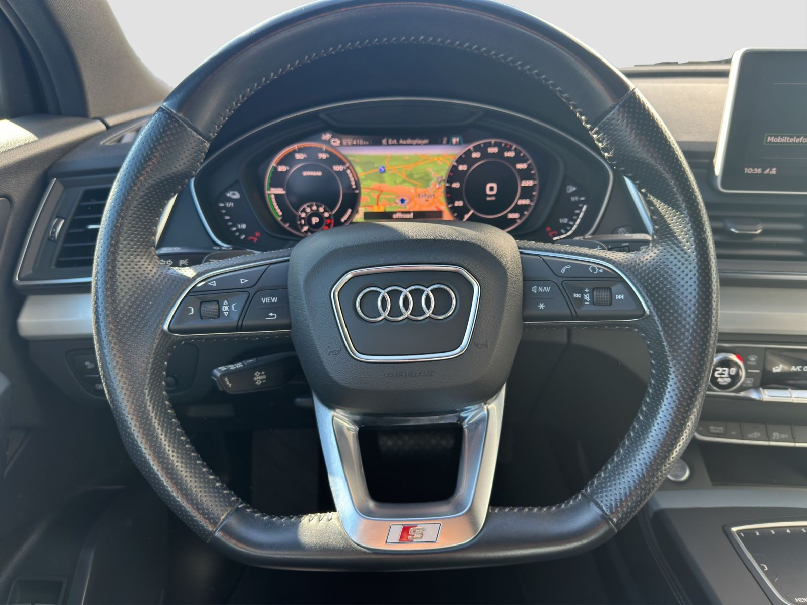 Audi - Q5_9