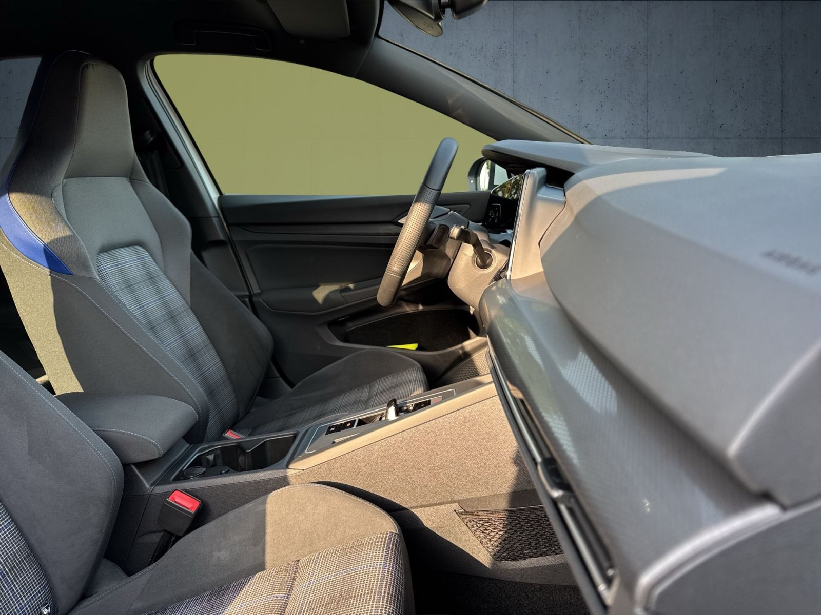 Volkswagen - Golf_25