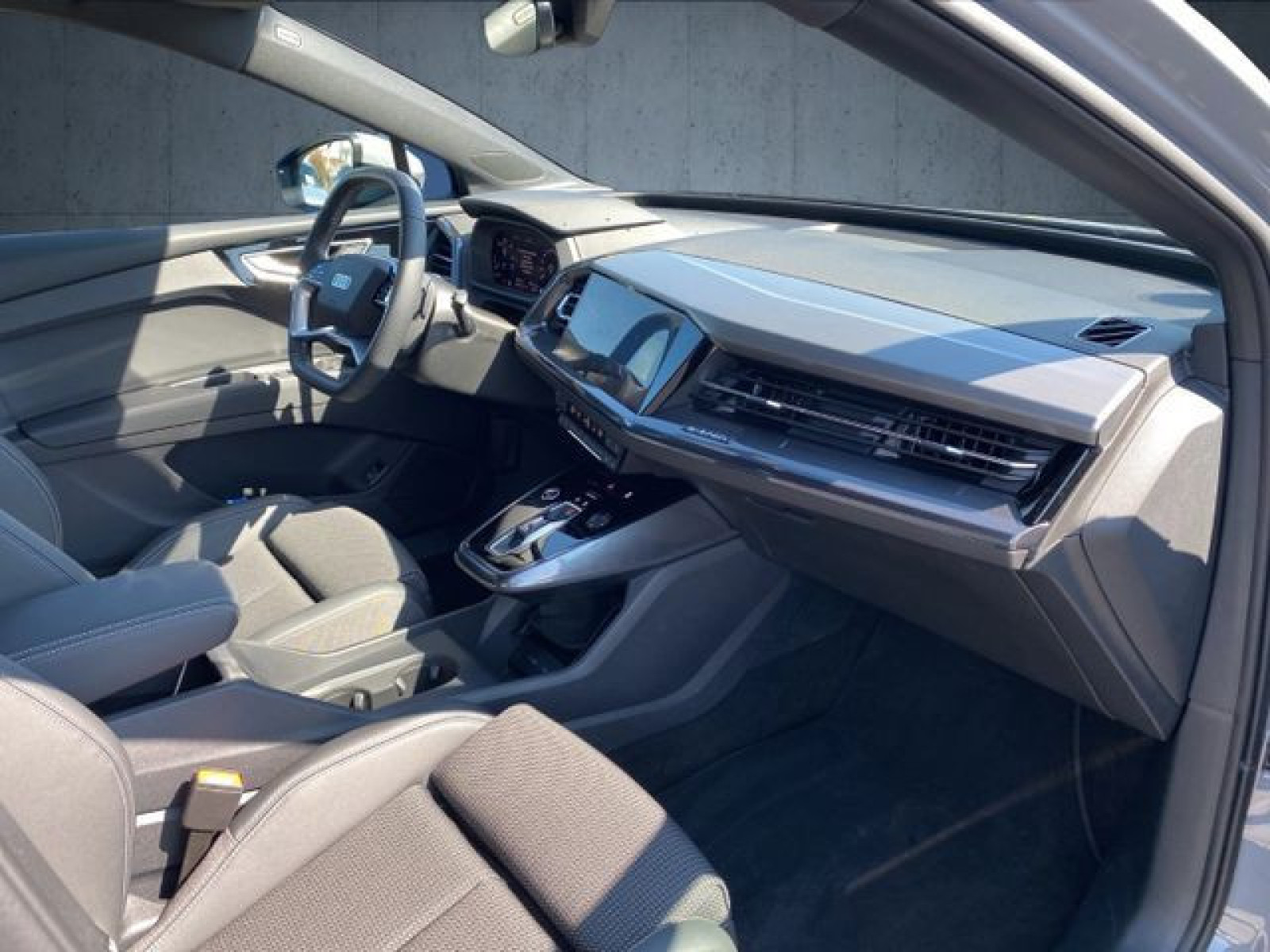 Audi - Q4 e-tron_17