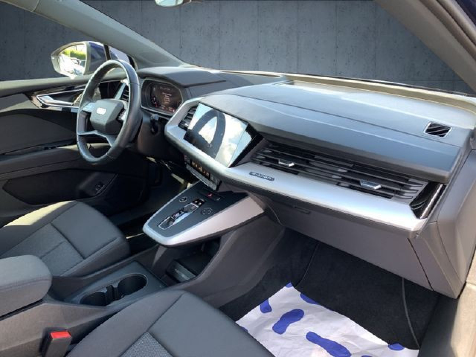 Audi - Q4 e-tron_17