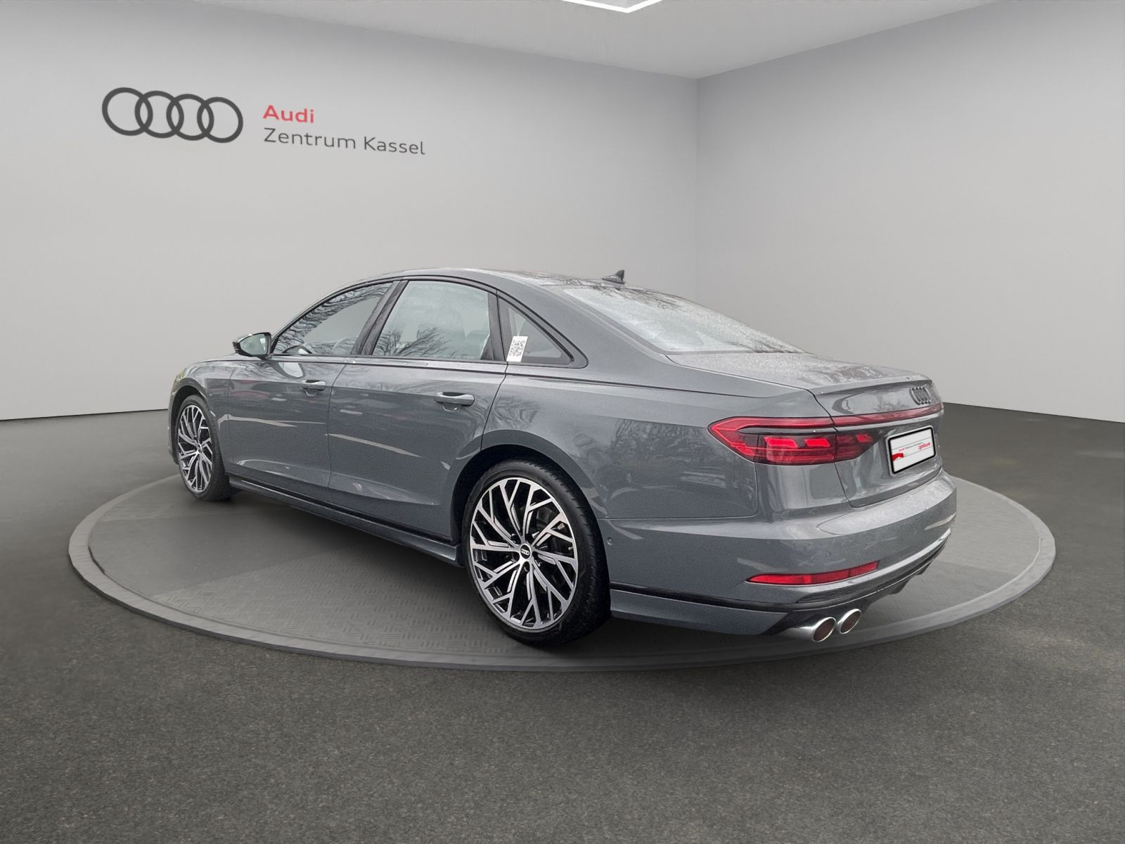 Audi - S8_3