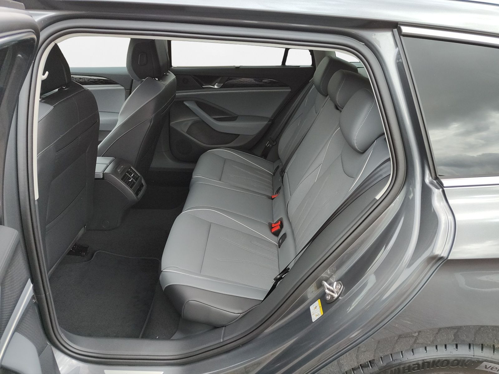 Volkswagen - Passat_6