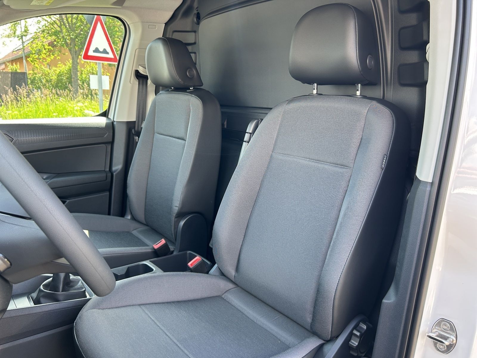 Volkswagen - Caddy Maxi_3