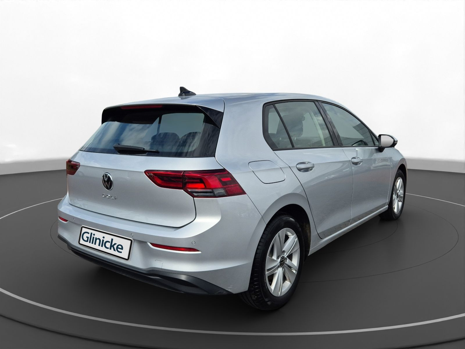 Volkswagen - Golf_11