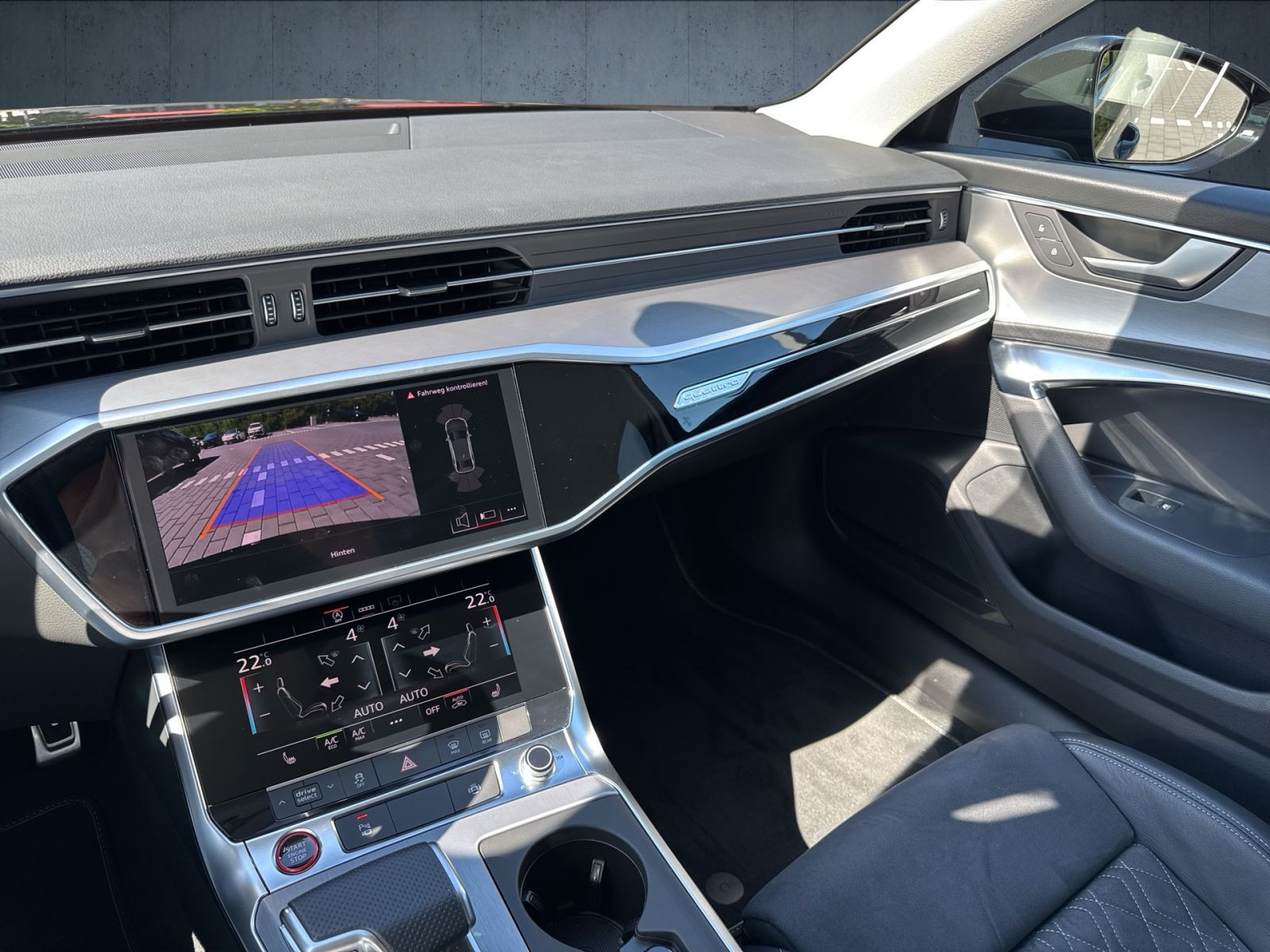 Audi - S6 Limousine_29