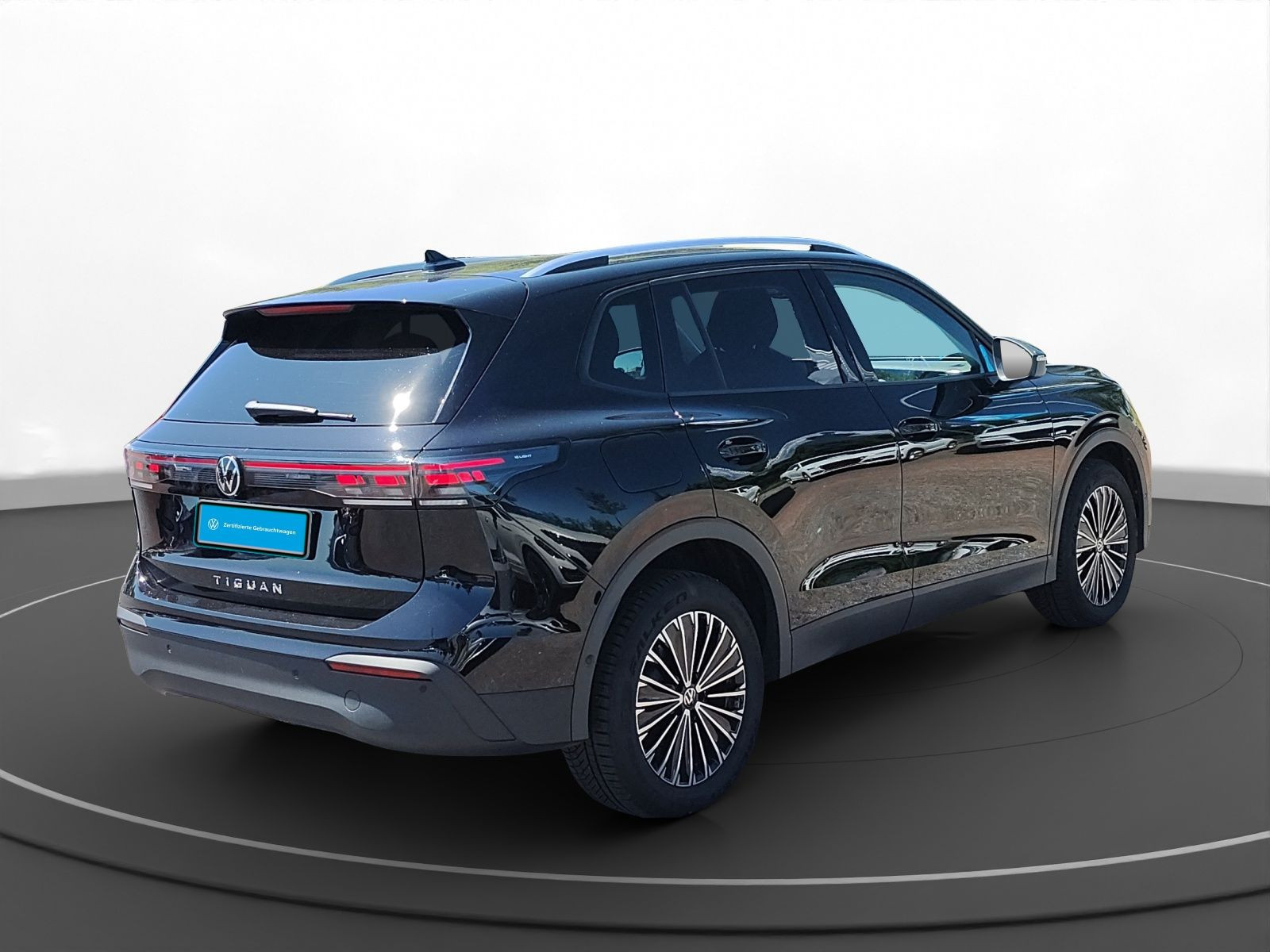 Volkswagen - Tiguan_10