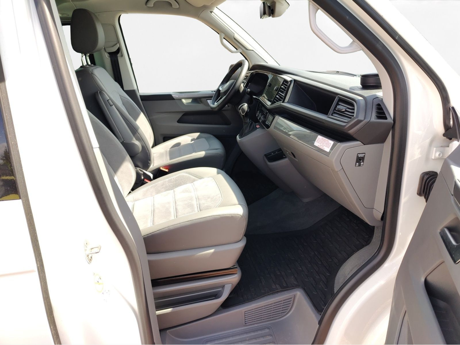 Volkswagen - T6.1 California_12