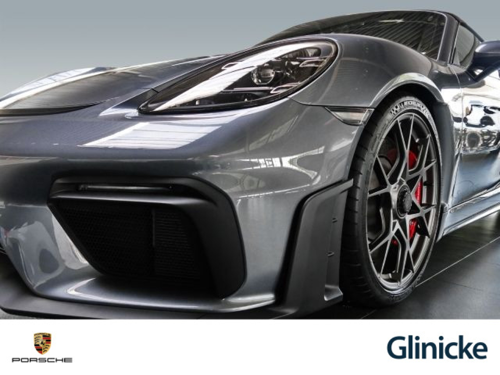 Porsche - 718 Spyder_29