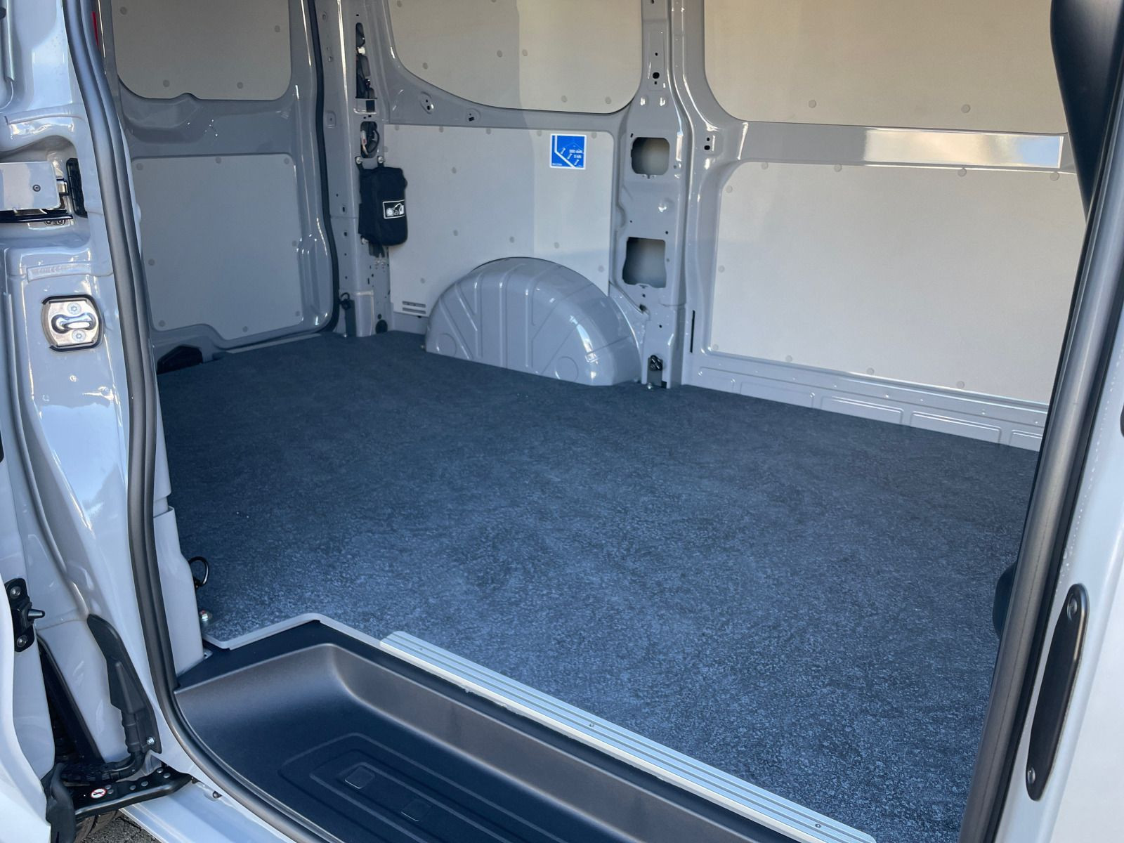 Volkswagen - T7 Transporter_6
