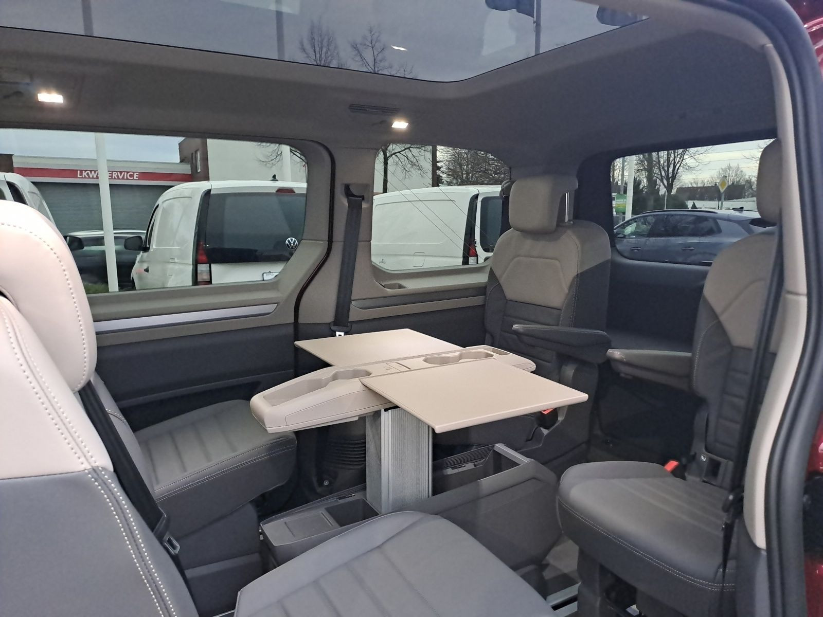 Volkswagen - Multivan_19