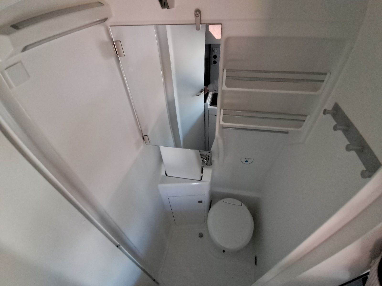 Volkswagen - California_18