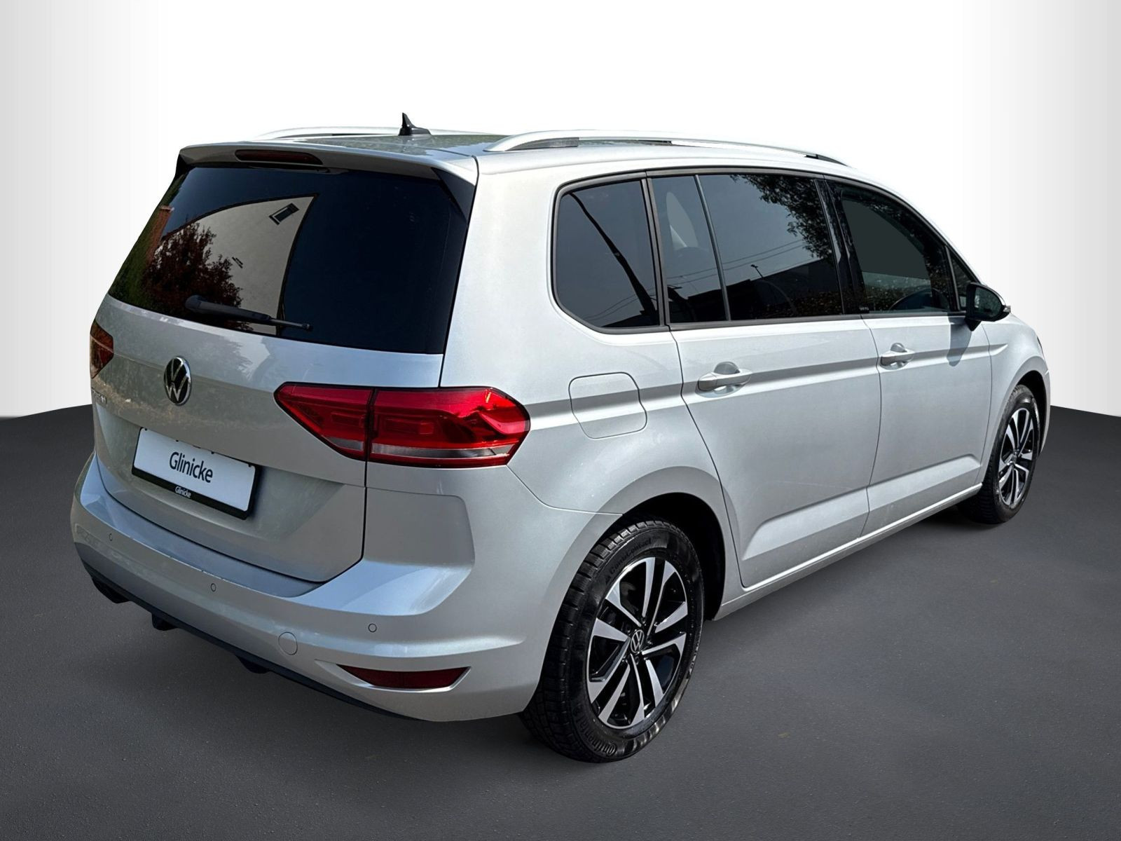 Volkswagen - Touran_4
