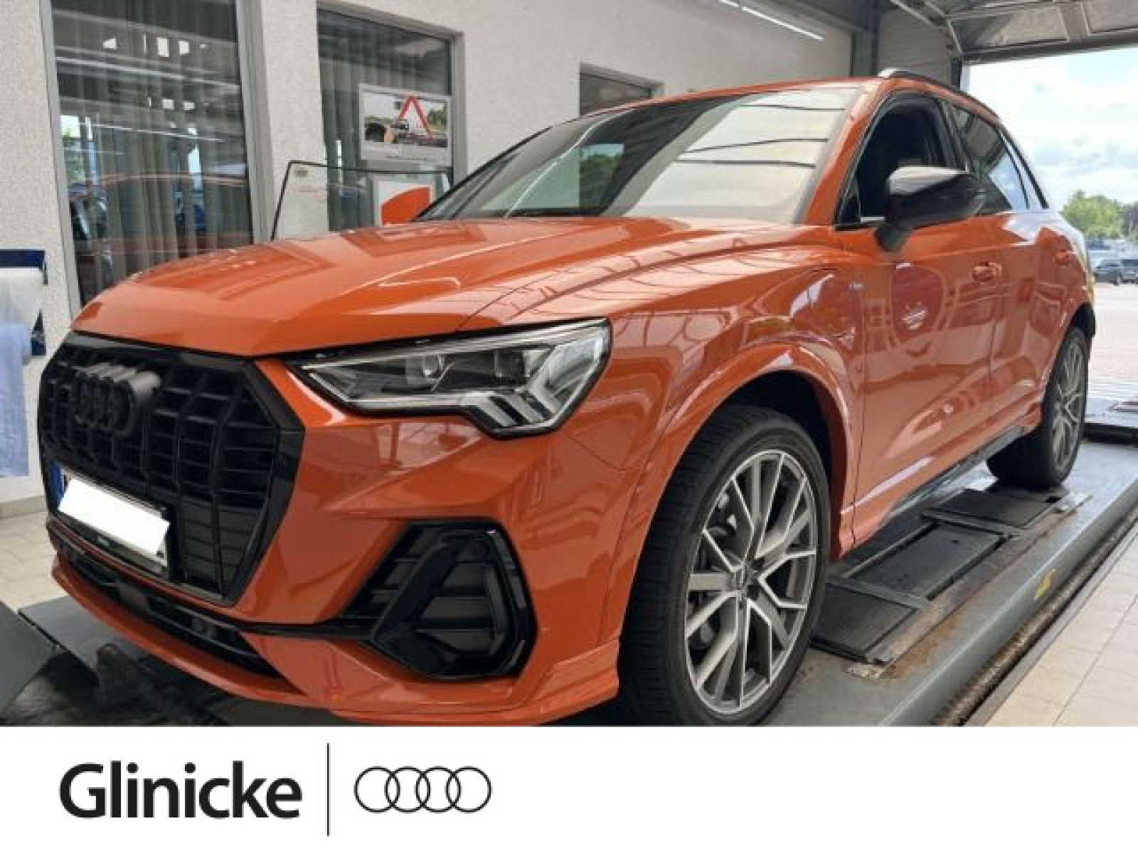 Audi - Q3_1