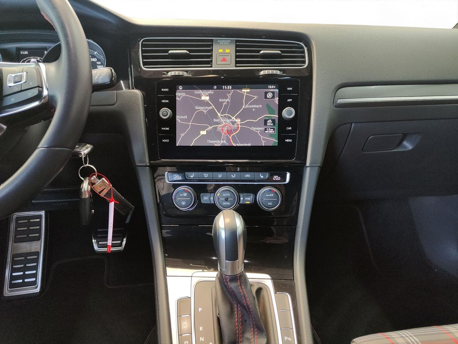 Volkswagen - Golf GTI_5