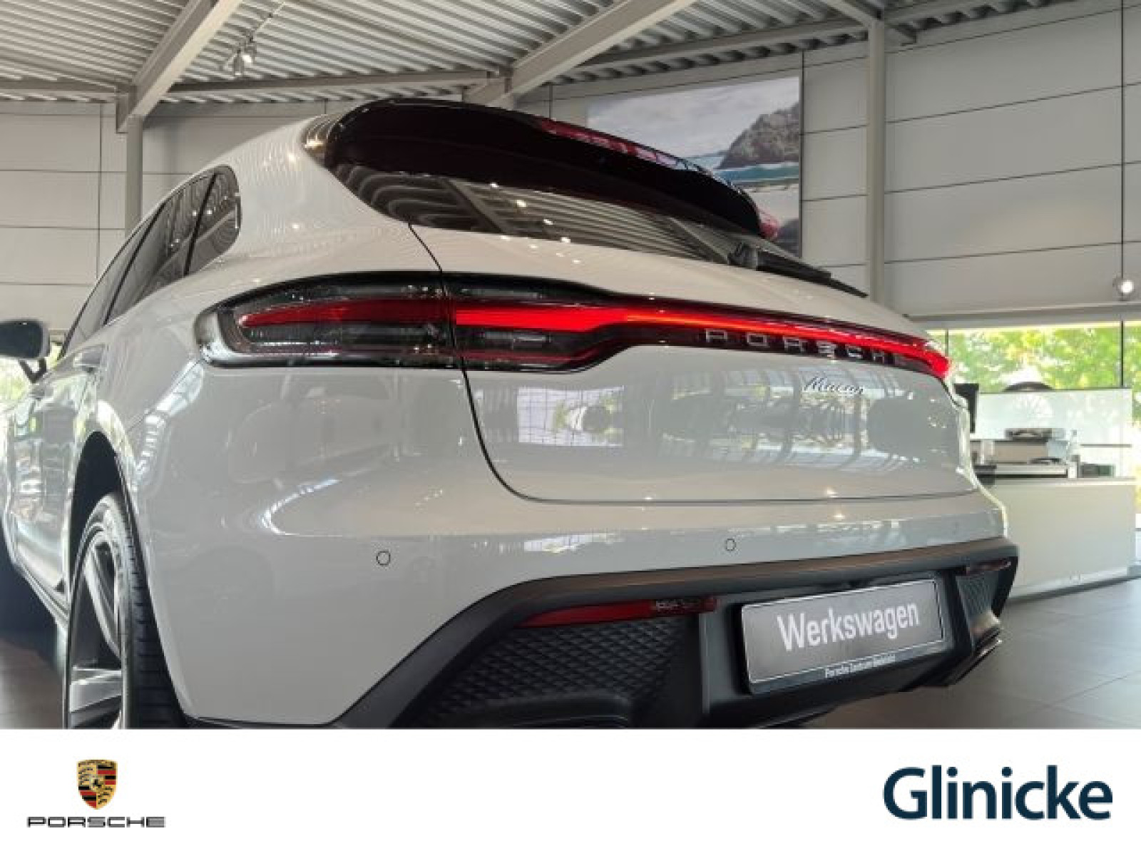 Porsche - Macan_11
