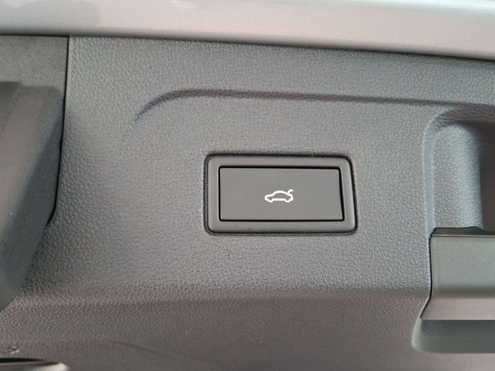 Volkswagen - Touran_17