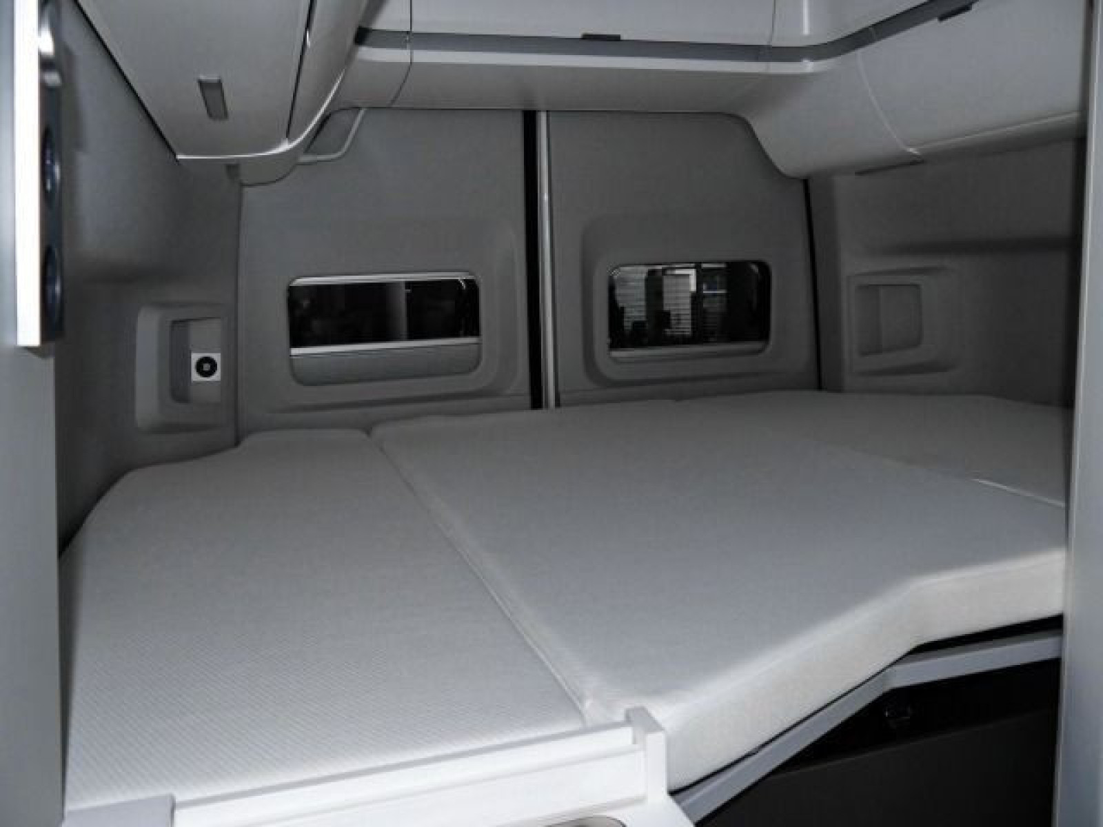 Volkswagen - Grand California 600_20