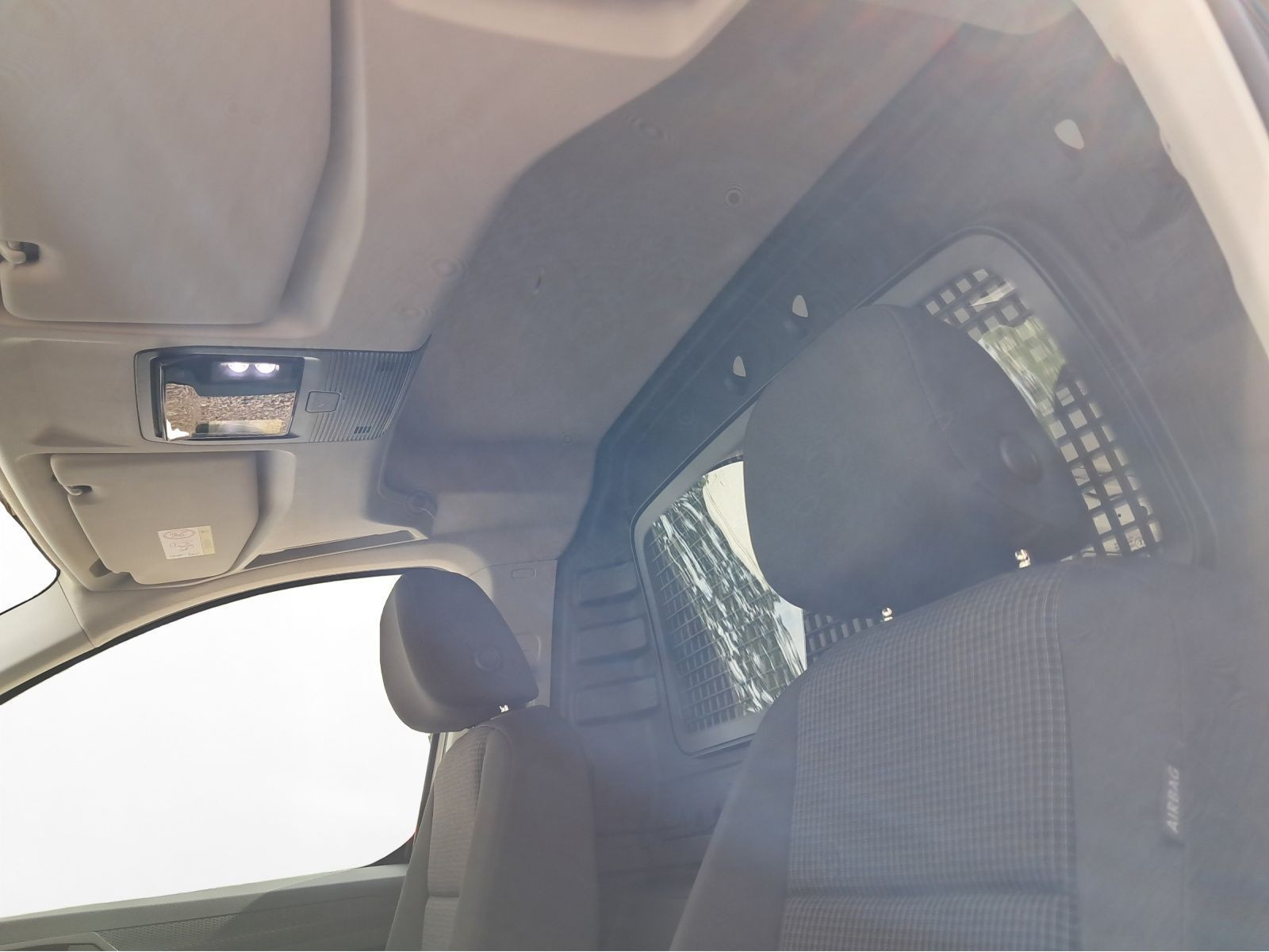 Volkswagen - Caddy Cargo_14