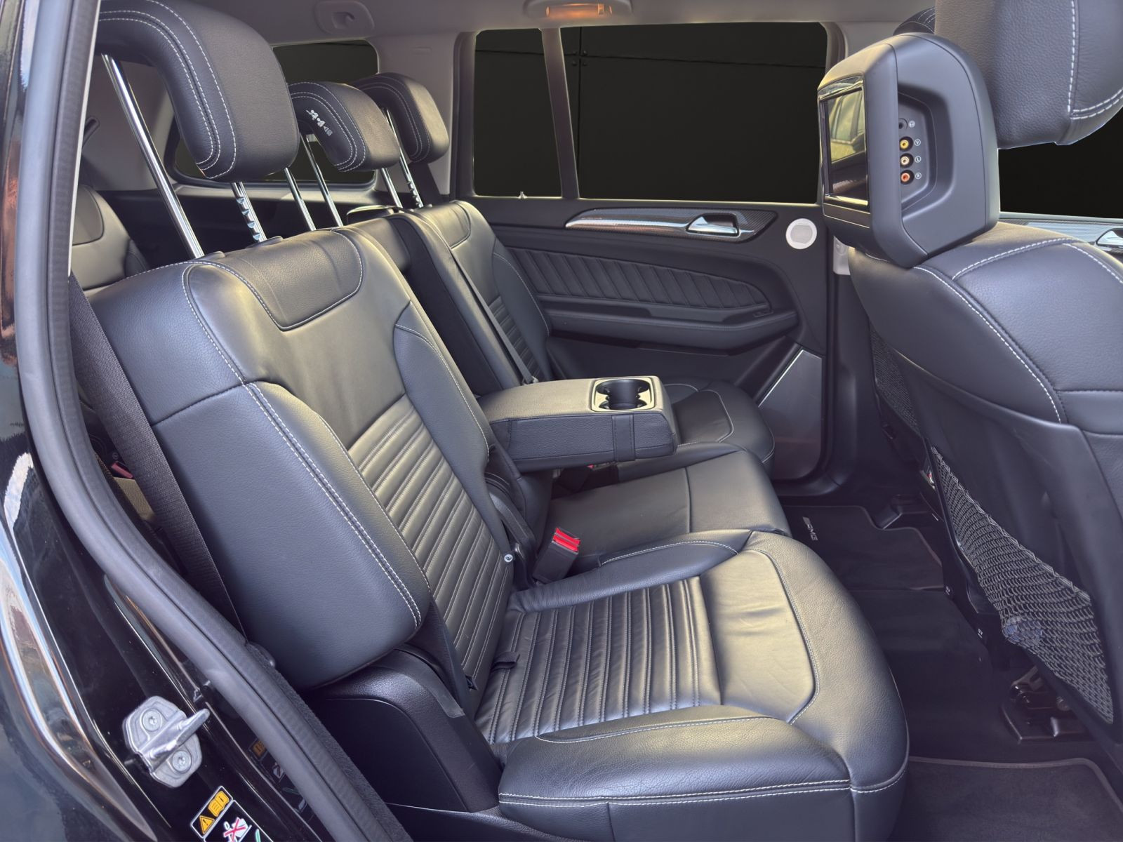 Mercedes-Benz - GLS 400_8