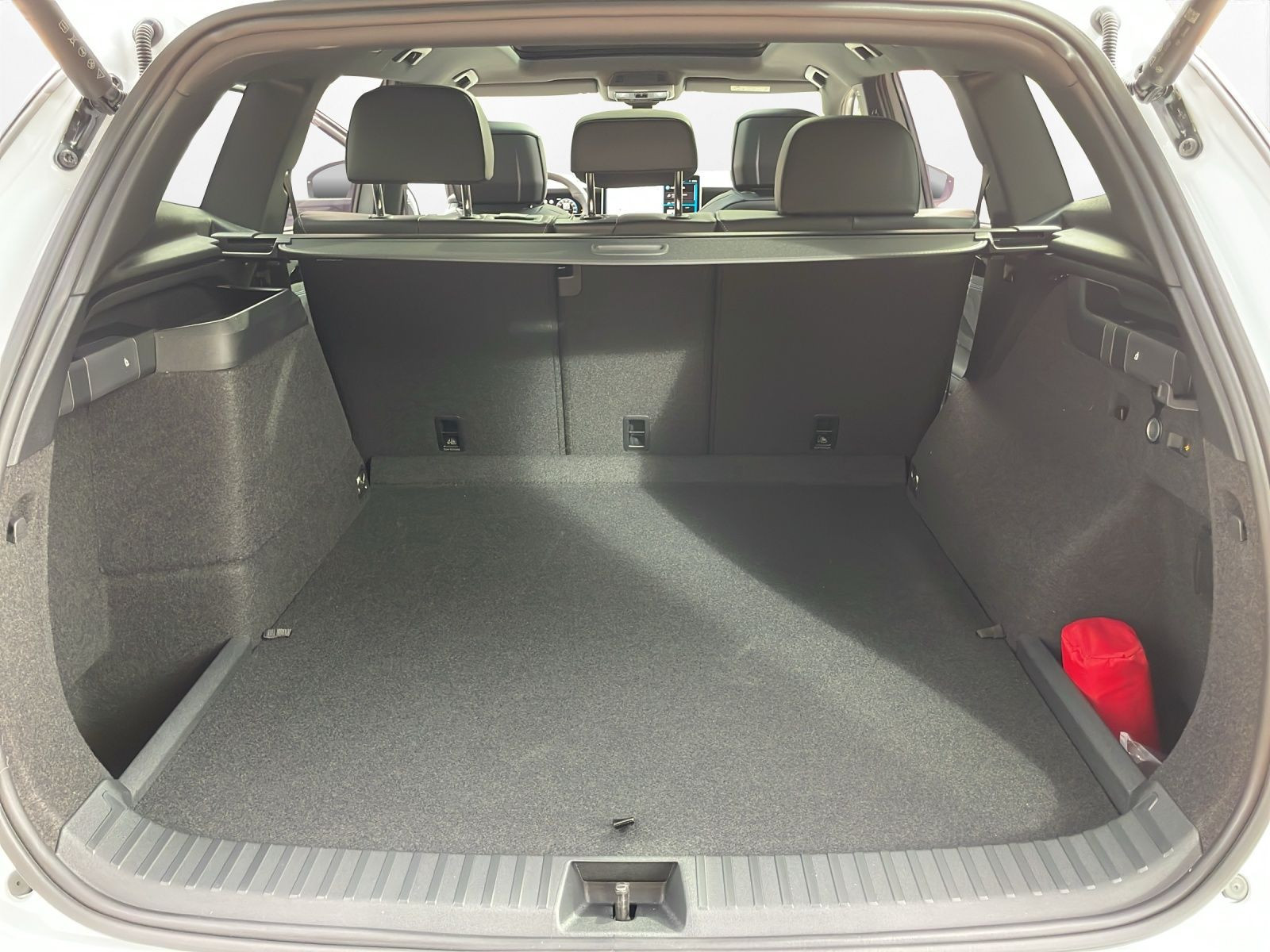 Volkswagen - Tayron_14