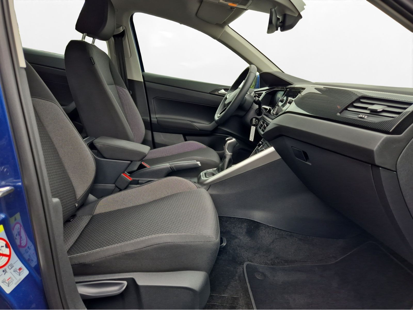 Volkswagen - Polo_12