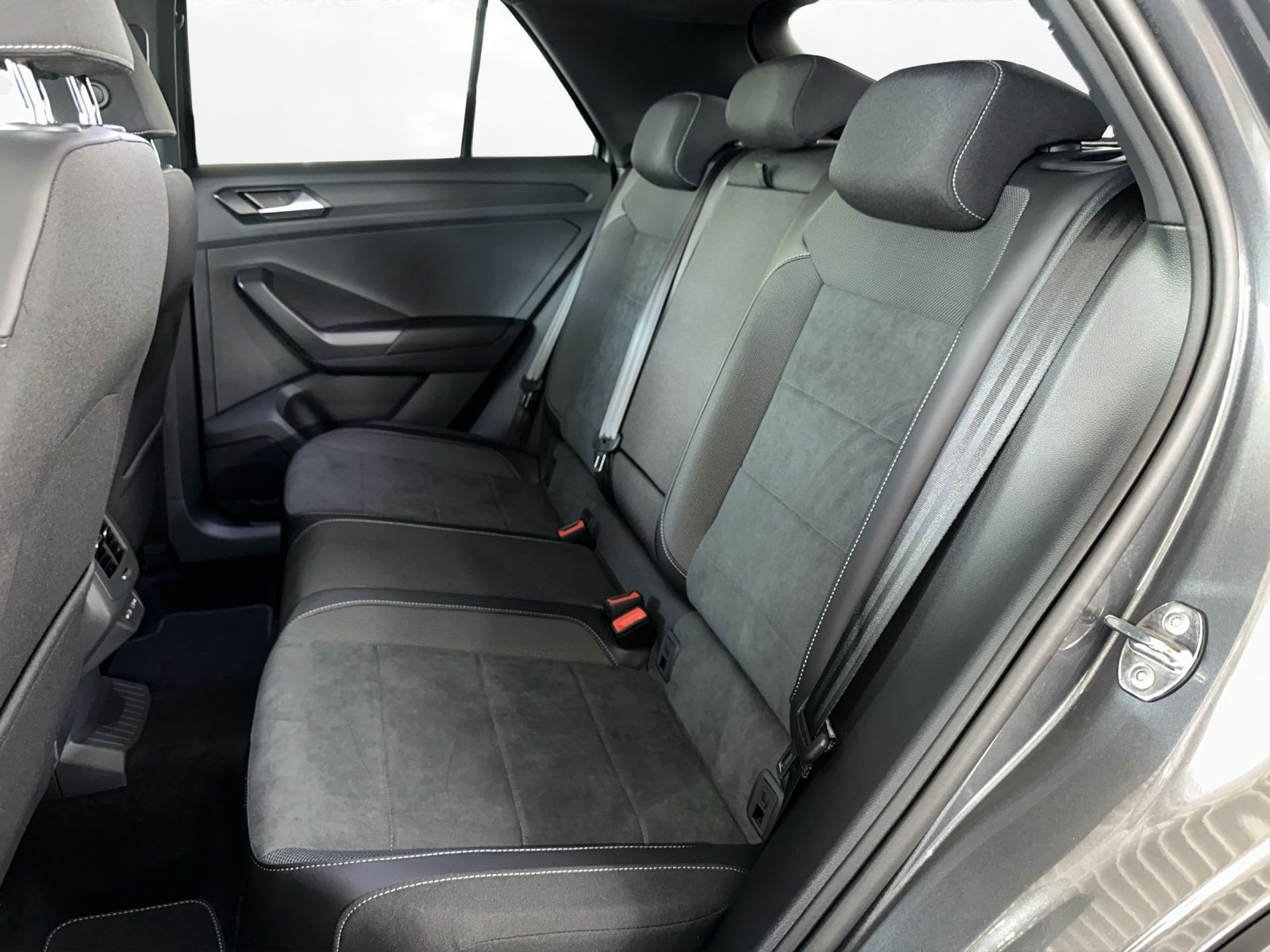 Volkswagen - T-Roc_9