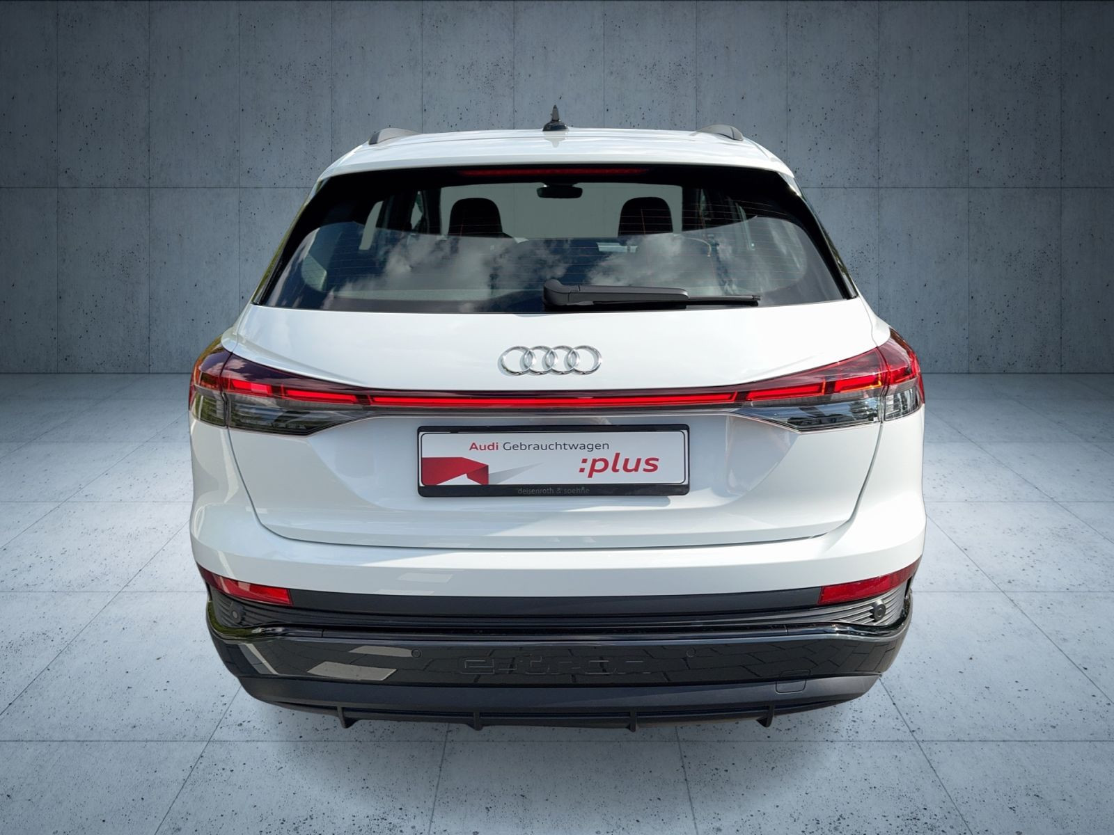 Audi - Q4 e-tron_4 Audi - Q4 e-tron_4