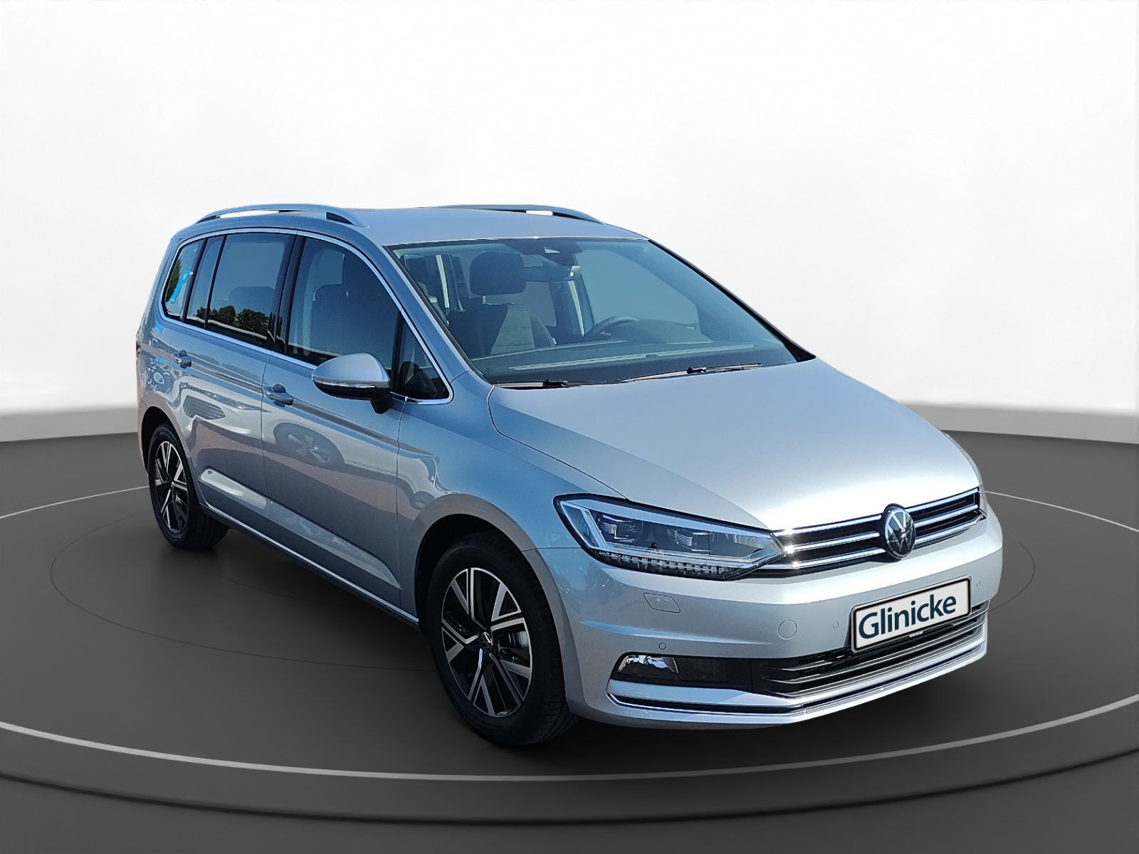 Volkswagen - Touran_16