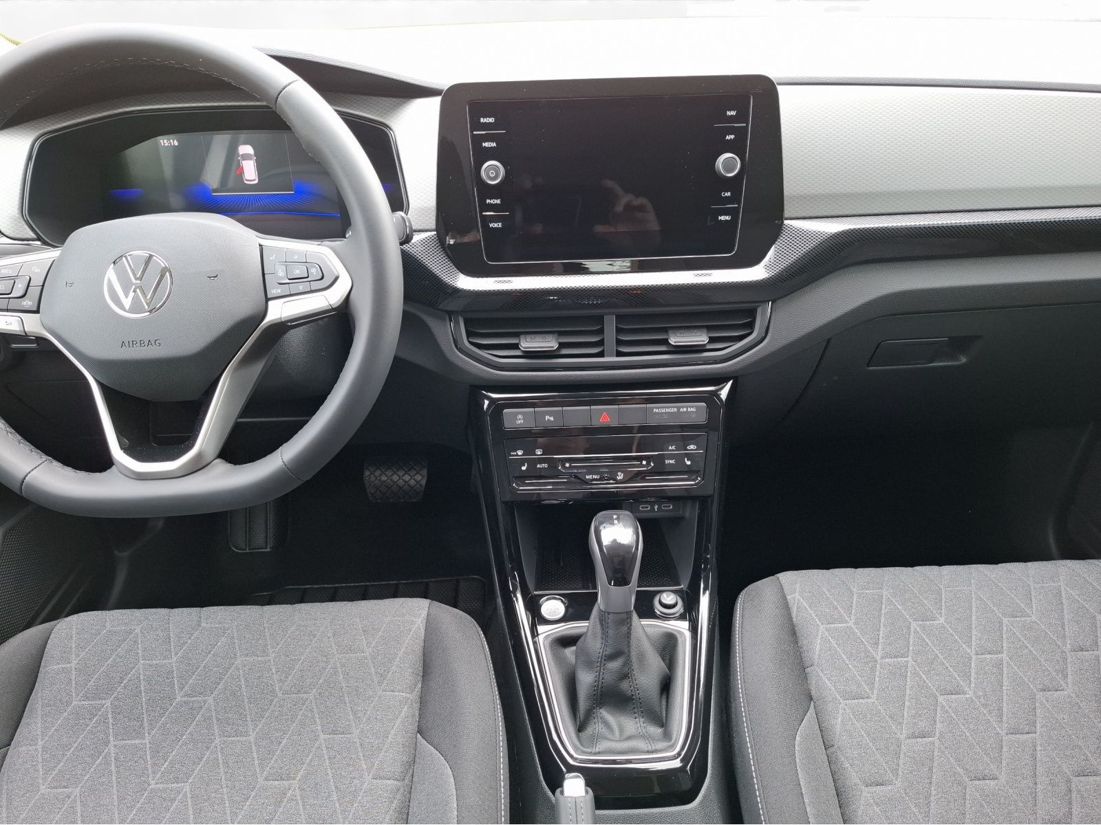 Volkswagen - T-Cross_7