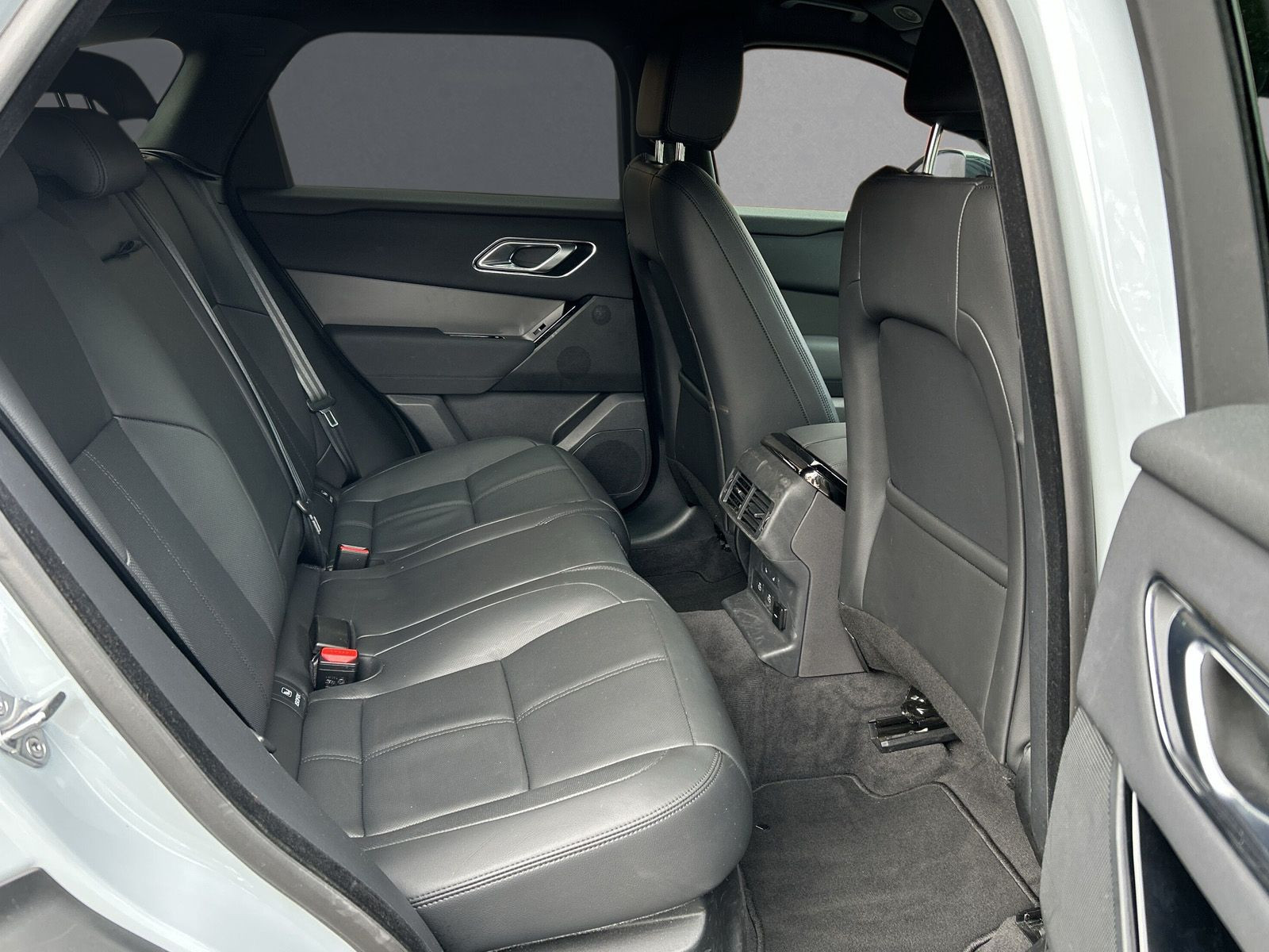 Land Rover - Range Rover Velar_5